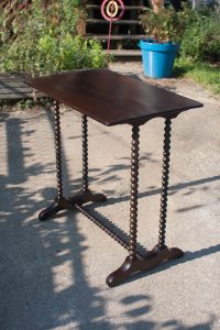 Bobbin Leg Table